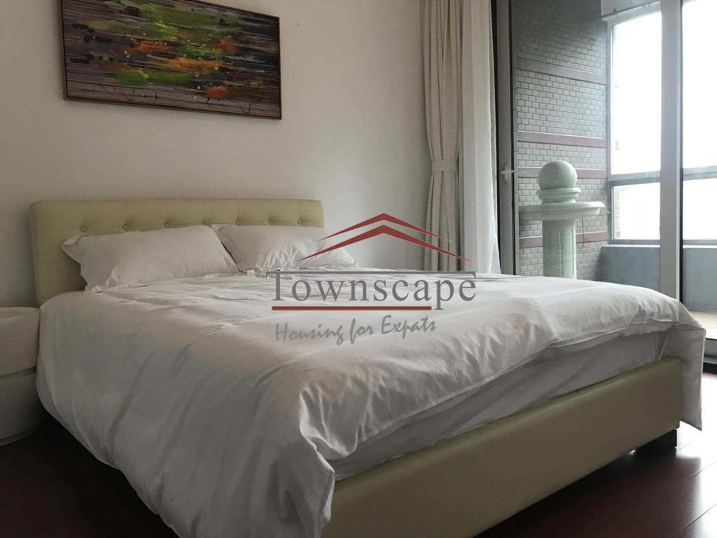  Spacious 3BR Apartment at Gubei Golden Street