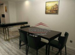  Spacious 2BR Apartment in Shanghai Downtown