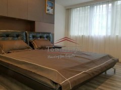  Spacious 2BR Apartment in Shanghai Downtown