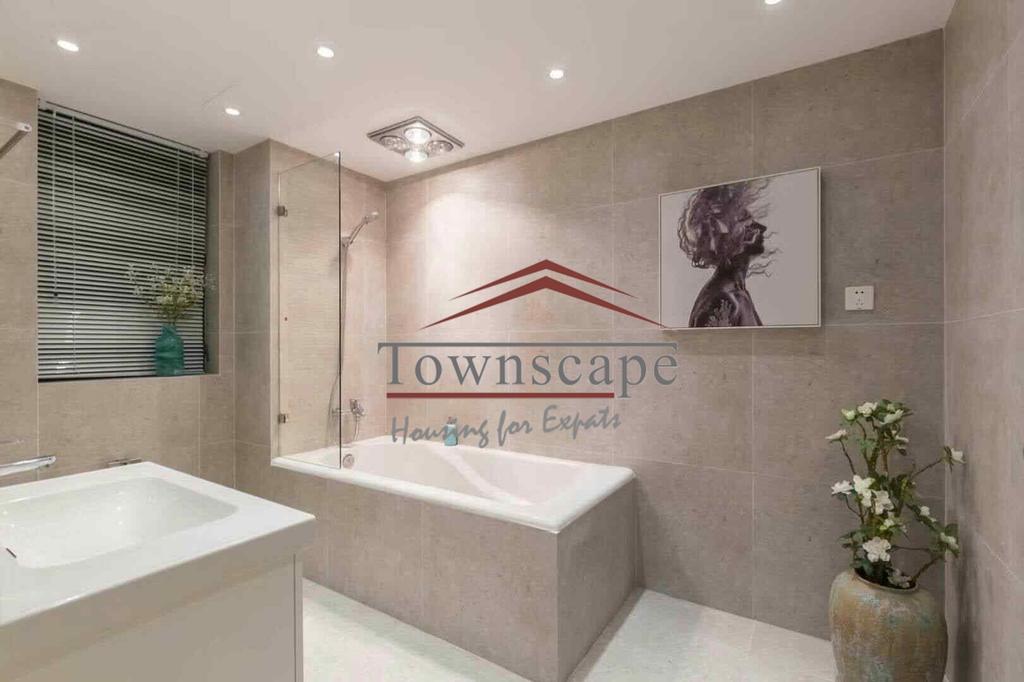  High-End 3BR Apartment with Floor-Heating in Shanghai Xujiahui