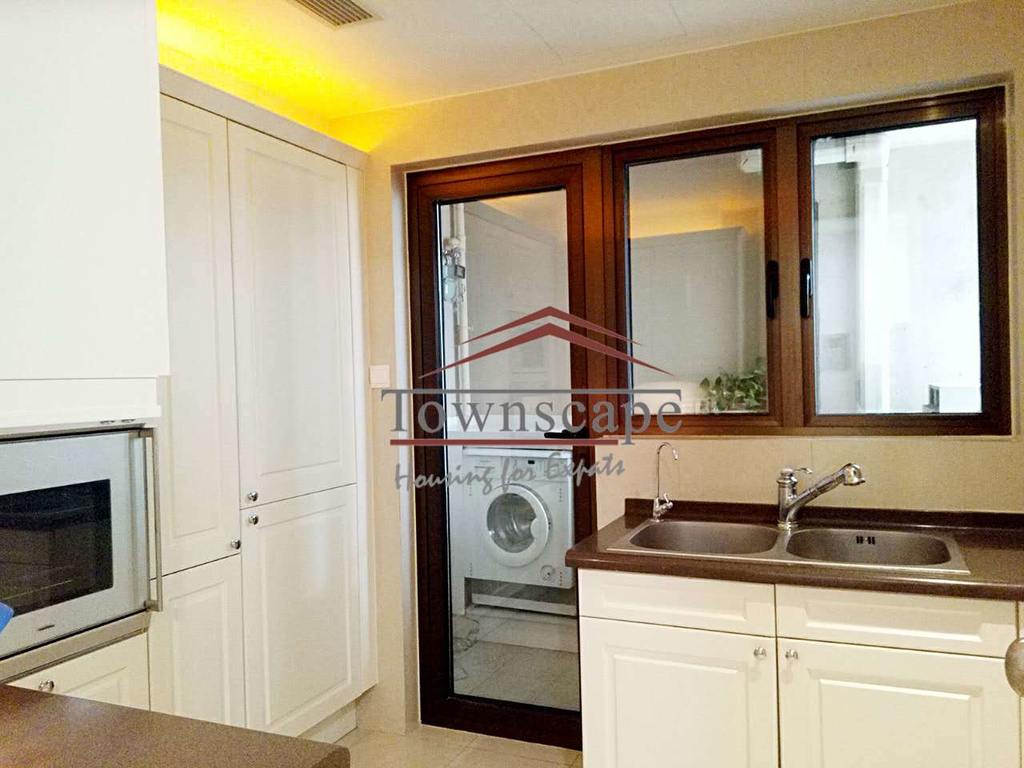  Spacious 3BR Apartment in Xintiandi