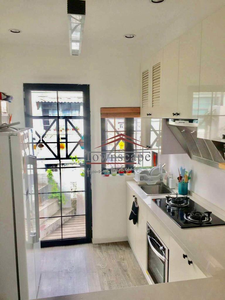  Sunny 1.5BR Lane House with Roof Terrace in Jing