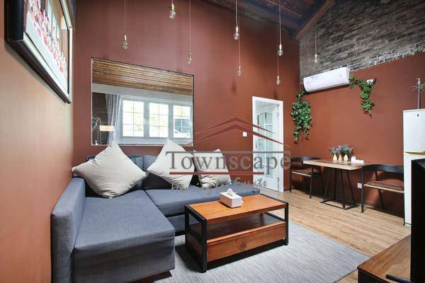  Renovated 2BR Lane House in West Nanjing Rd