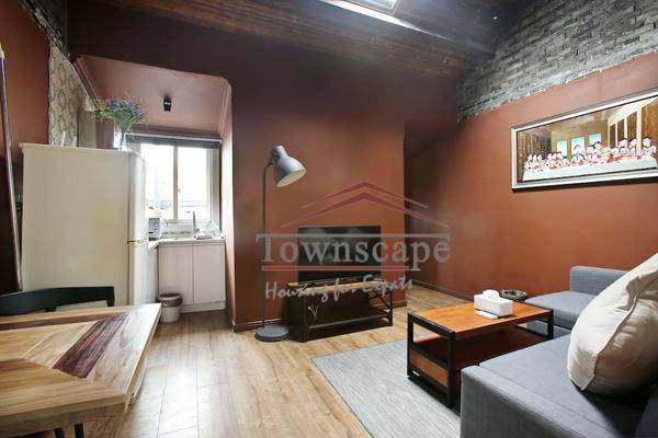  Renovated 2BR Lane House in West Nanjing Rd