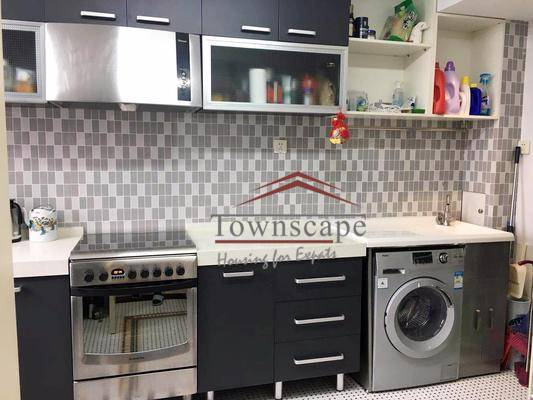  Spacious 3BR Apartment near West Nanjing Road