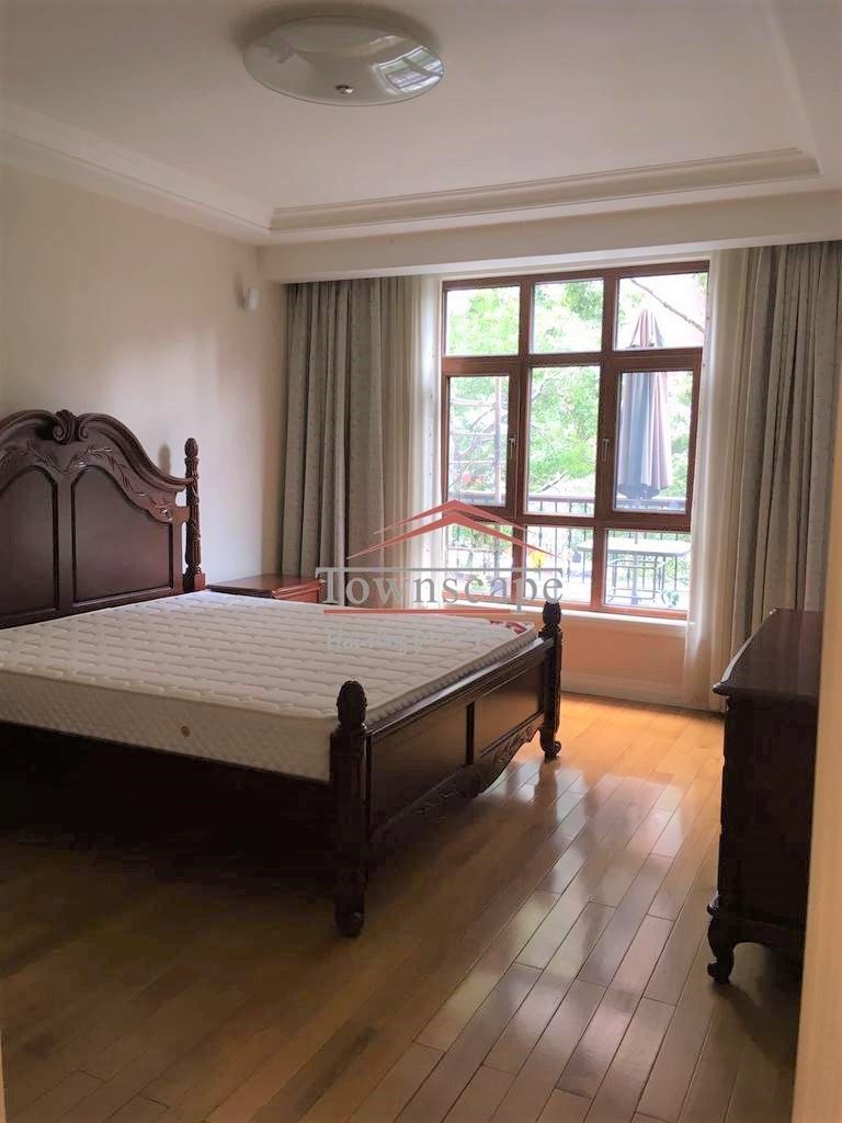  Very spacious 3BR Family Apartment in Gubei