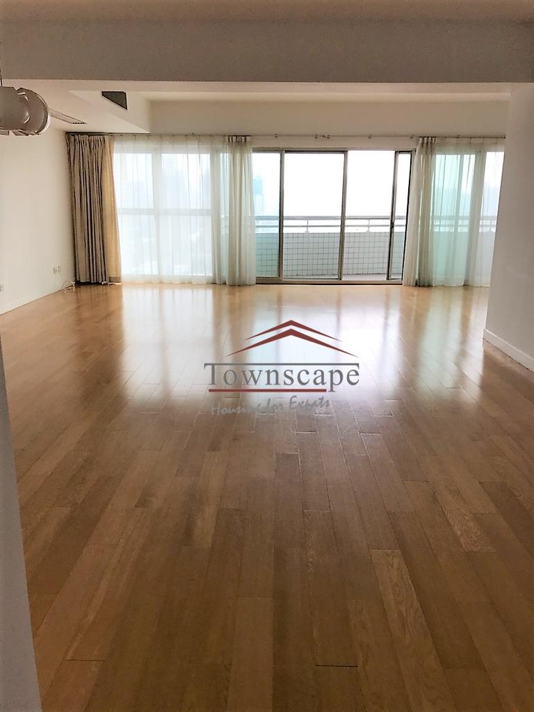  Unfurnished Modern Apartment for Rent in Anfu Road