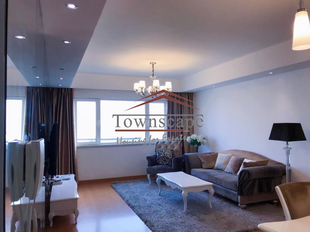  Modern 2BR Apartment at Xuhui Riverside