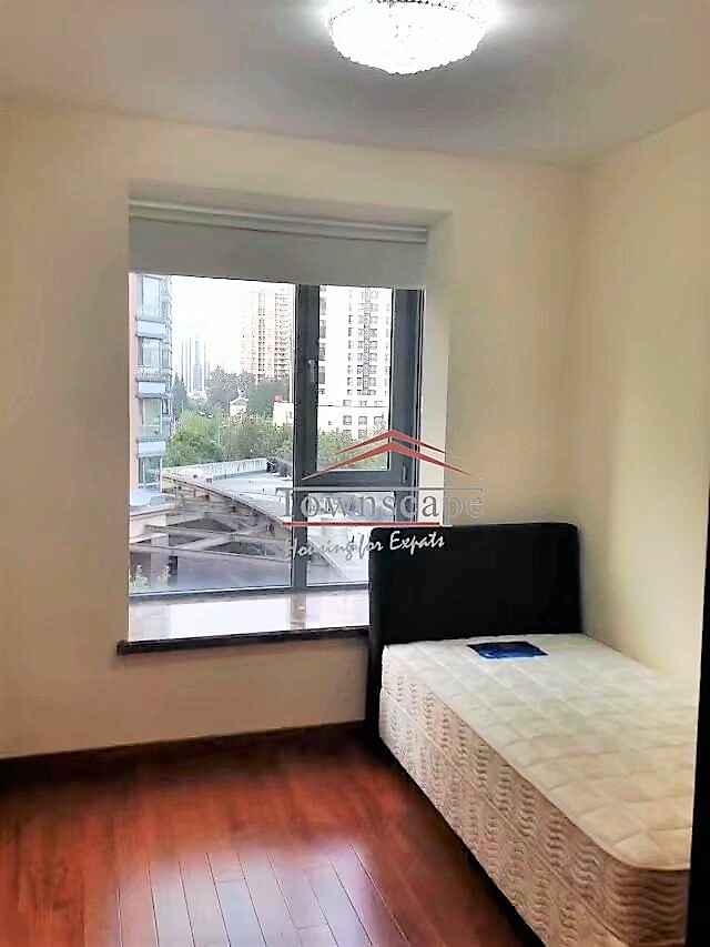  Spacious 3BR Apartment at Gubei Gold Street