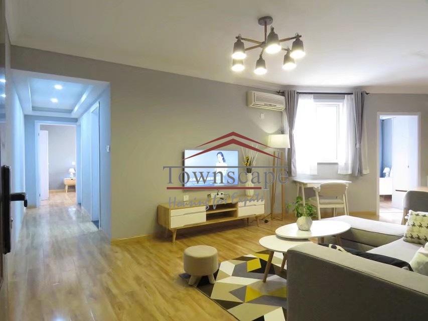  Well Decorated 2br Apartment beside Suzhou Creek