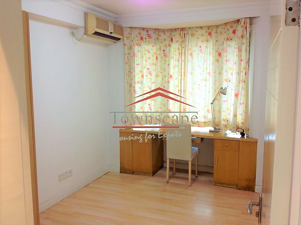  Bright 2BR Apartment behind IAPM in French Concession