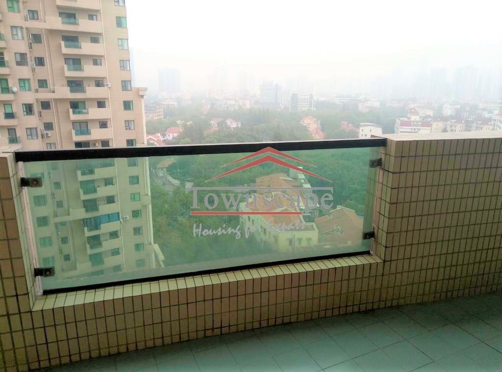  Clean, Modern 2BR in Top Compound near Shanghai Library