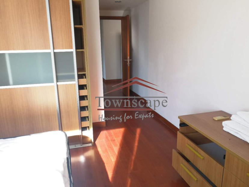  Modern 4BR Apartment in Tianshan/Suzhou Creek area