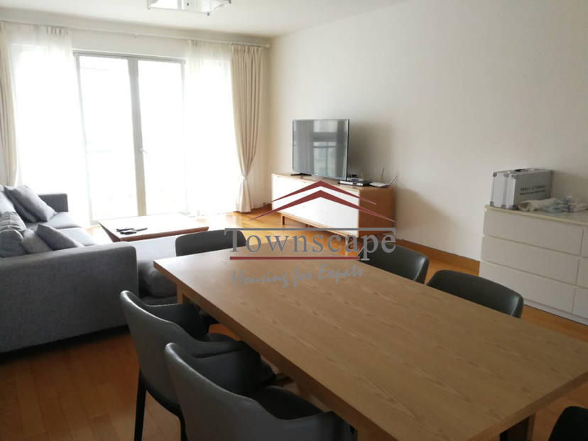  High-Floor 4BR Apartment in Tianshan near Hongqiao