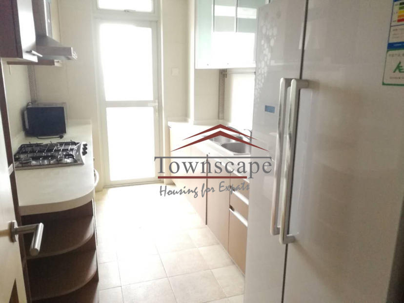  High-Floor 4BR Apartment in Tianshan near Hongqiao