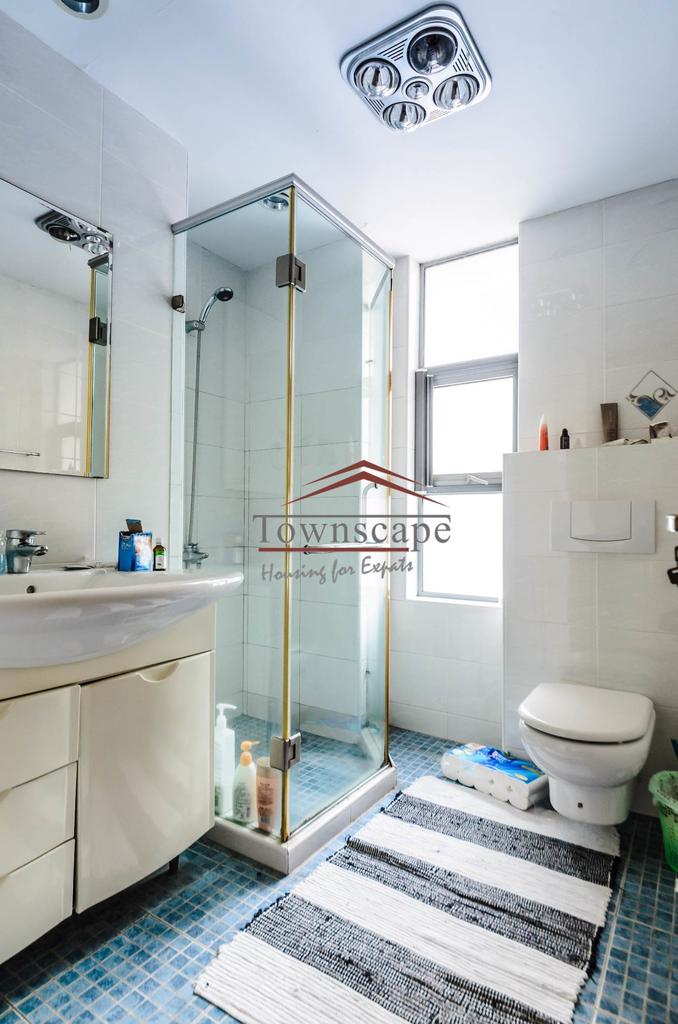  Comfortable 3BR in Xujiahui Residential Zone