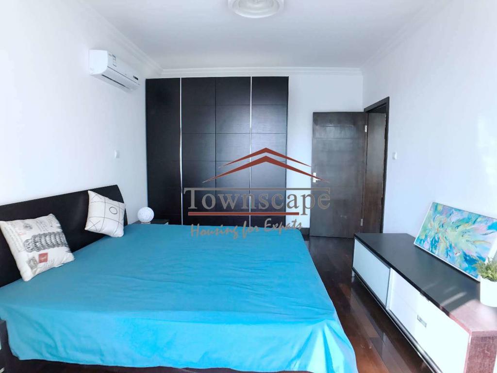  Spacious 2BR Apartment for rent in Xujiahui