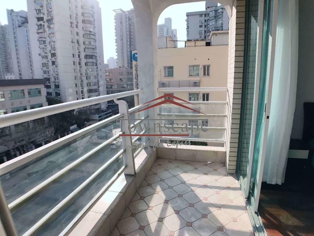  Spacious 2BR Apartment for rent in Xujiahui