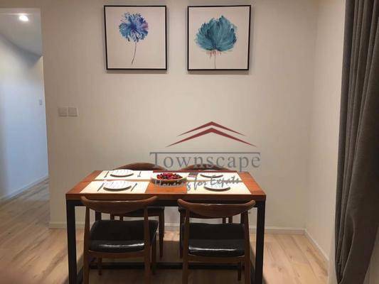  Renovated 2BR Apartment in Jingan