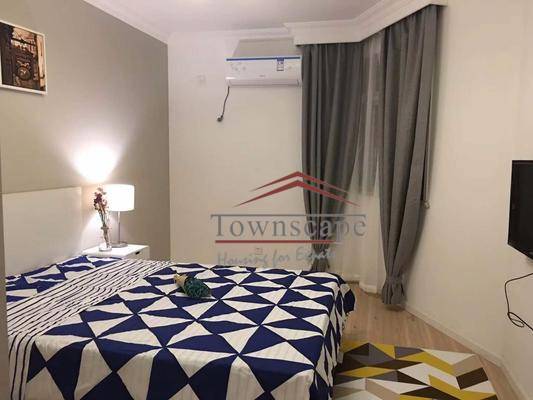  Renovated 2BR Apartment in Jingan