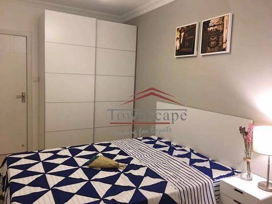  Renovated 2BR Apartment in Jingan