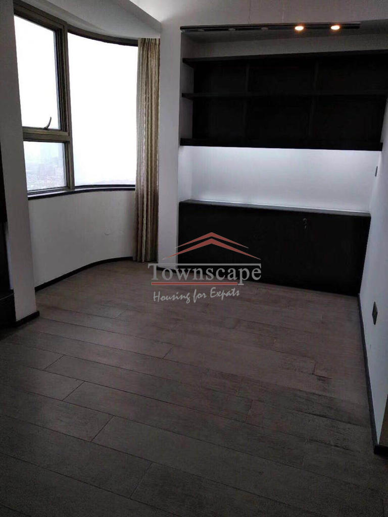  High-End 3BR Apartment with Floor-Heating in French Concession