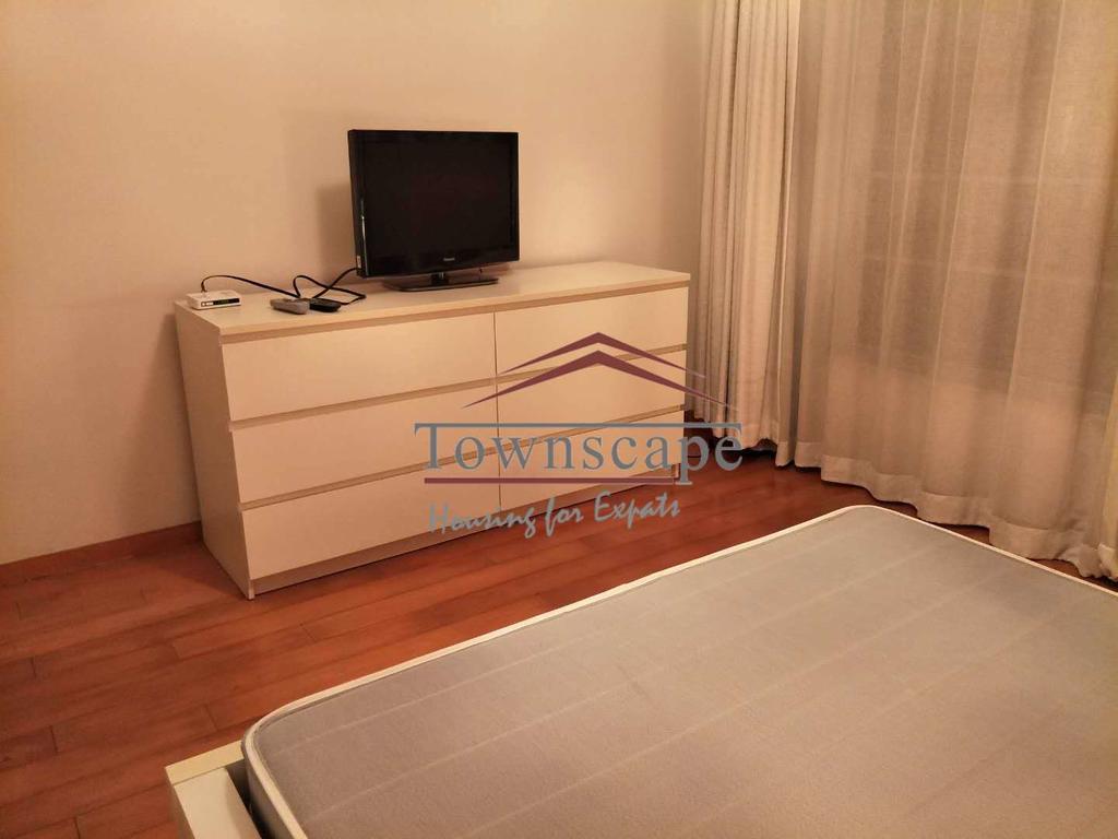  Modern 2BR Apartment in Laoximen