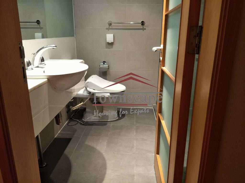  Modern 2BR Apartment in Laoximen