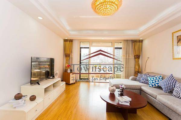  Modern 3BR Apartment at Yu Garden