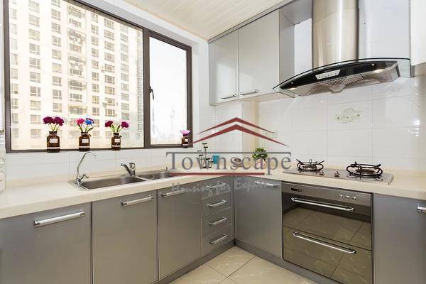  Modern 3BR Apartment at Yu Garden