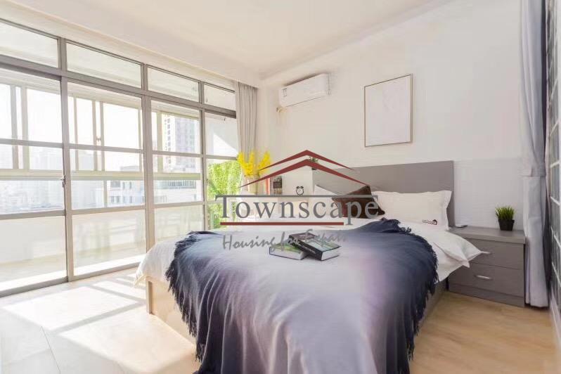  Modern 4BR Apartment in Xujiahui