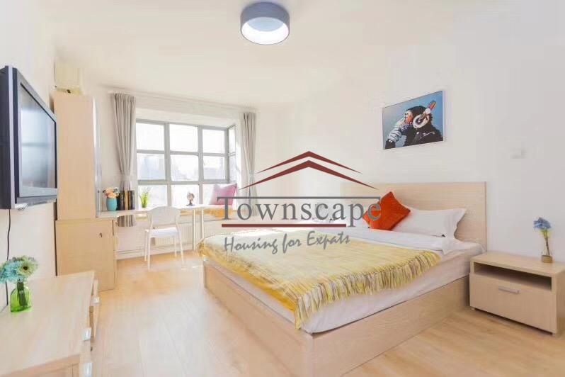  Modern 4BR Apartment in Xujiahui