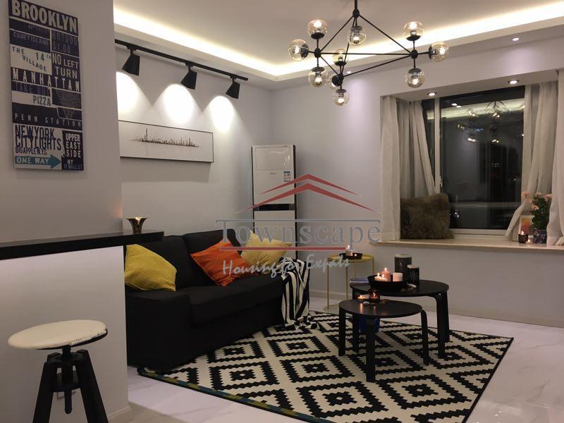  Modern 2BR Apartment with Floor-Heating nr West Nanjing Road