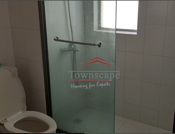  Simple 2BR Apartment near West Nanjing Road