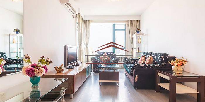  Bright Modern Apartment in Xujiahui