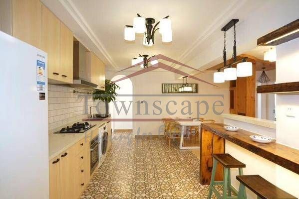  Renovated 4BR Apartment near Jingan Temple