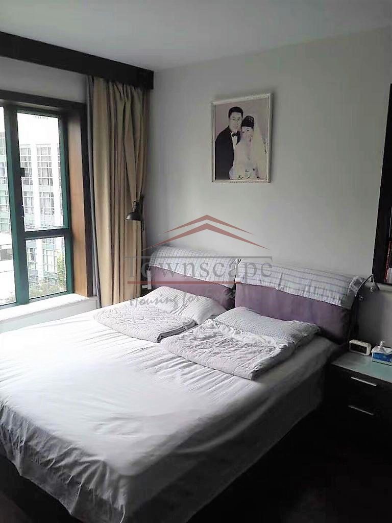  Sunny 2BR Apartment in Downtown near Anfu Road