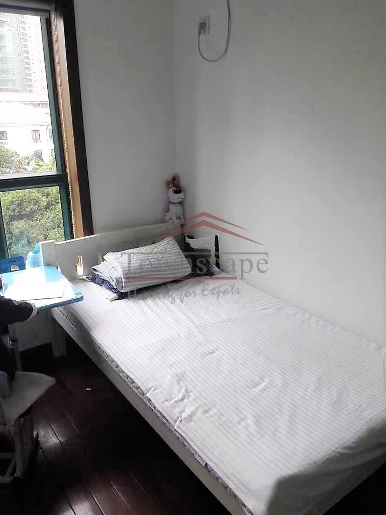  Sunny 2BR Apartment in Downtown near Anfu Road