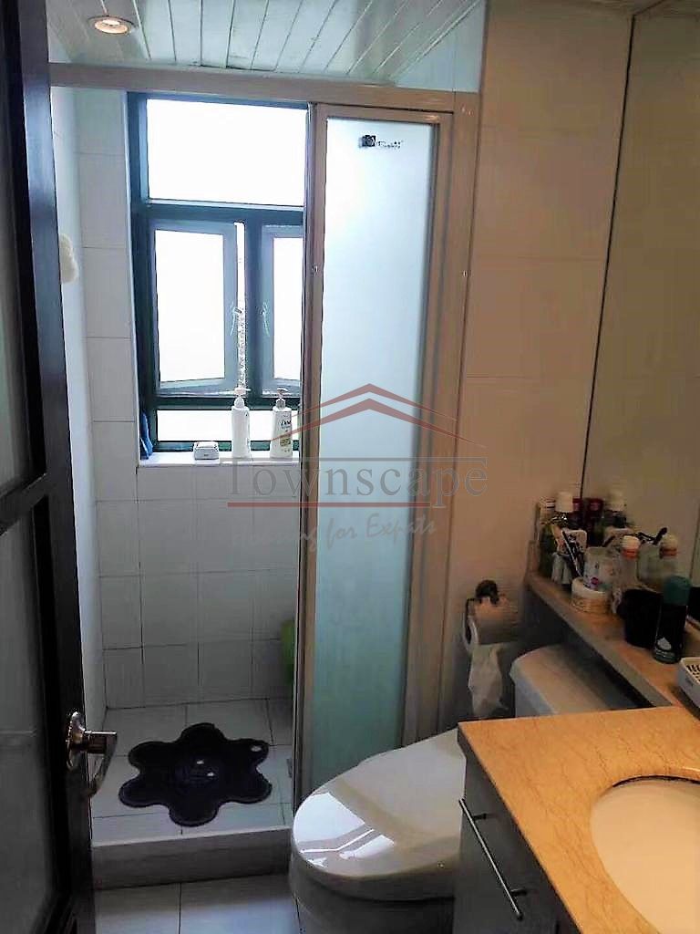  Sunny 2BR Apartment in Downtown near Anfu Road