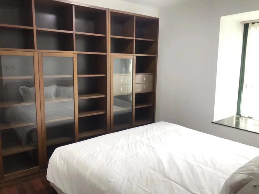  Spacious Family Apartment for Rent in Shanghai Xujiahui