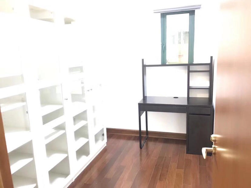  Spacious Family Apartment for Rent in Shanghai Xujiahui