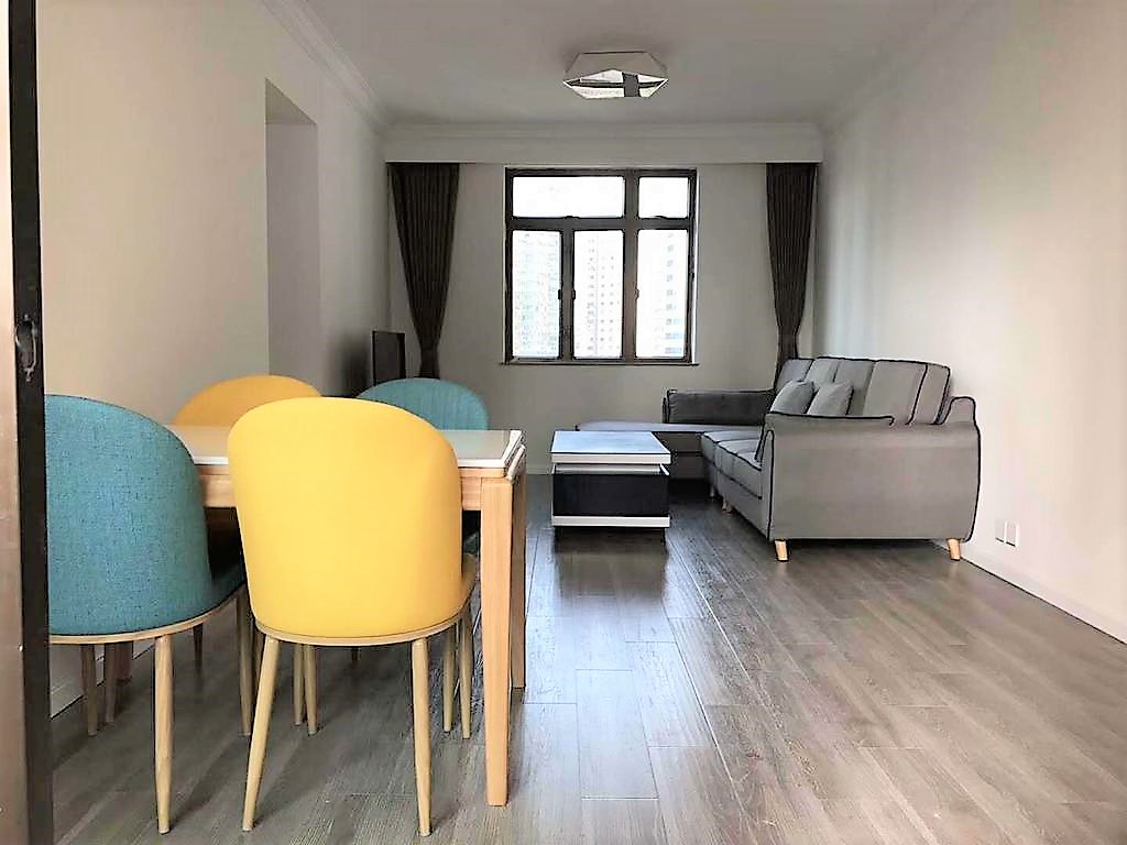  Modern Style Apartment in Dapuqiao Area