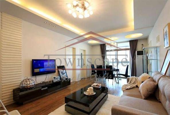  Modern 2BR Apartment with Good Design nr Zhongshan Park