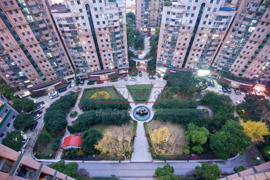  Sleek 2BR Apartment in former French Concession