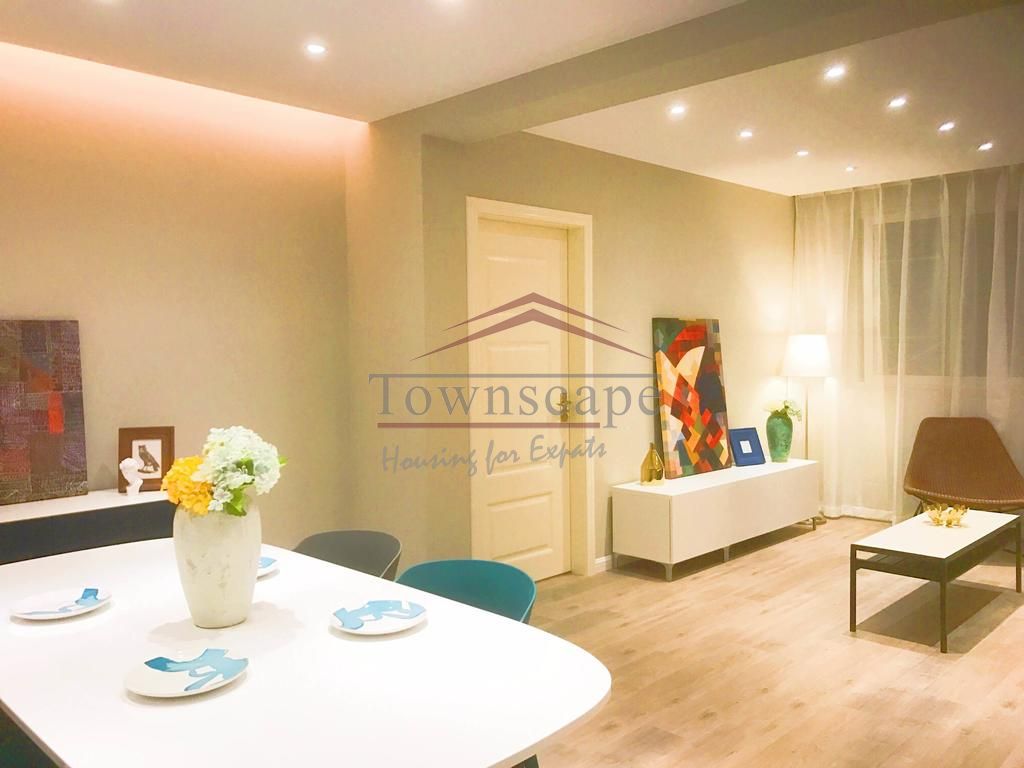  Prime Location 2BR Apartment next to Jingan Temple