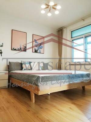  Sunny 2BR Apartment near Xintiandi and Dapuqiao