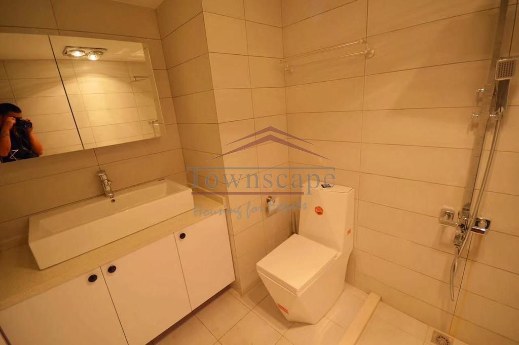  Fully furnished 2BR Apartment near Jiashan Market