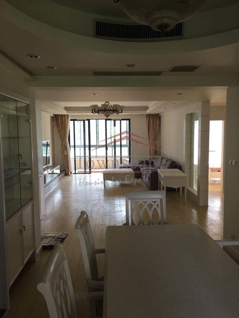  Spacious 4BR Apartment for Rent near Gubei