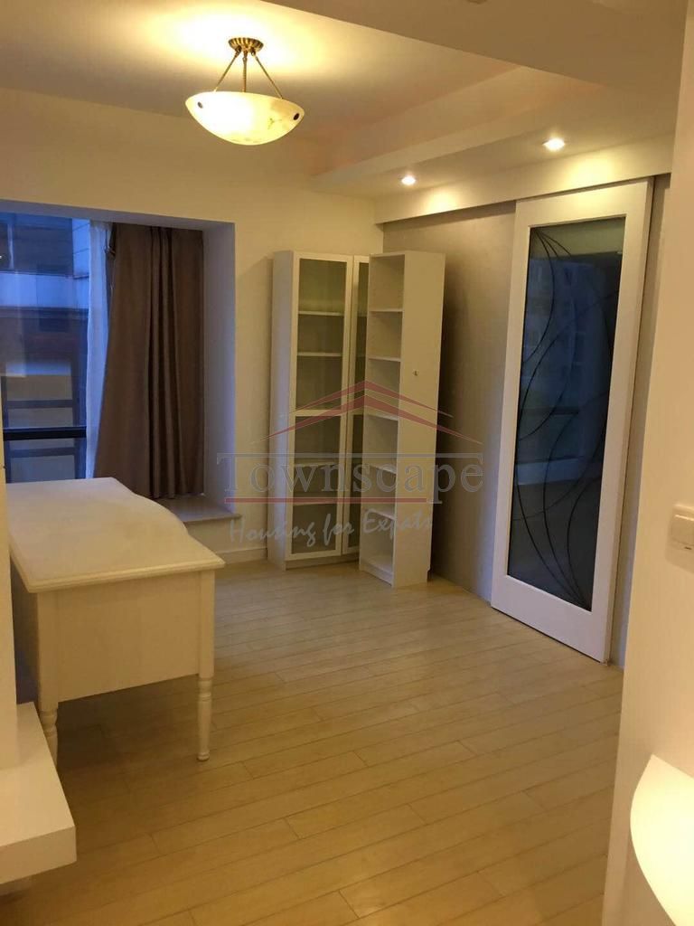  Spacious 4BR Apartment for Rent near Gubei