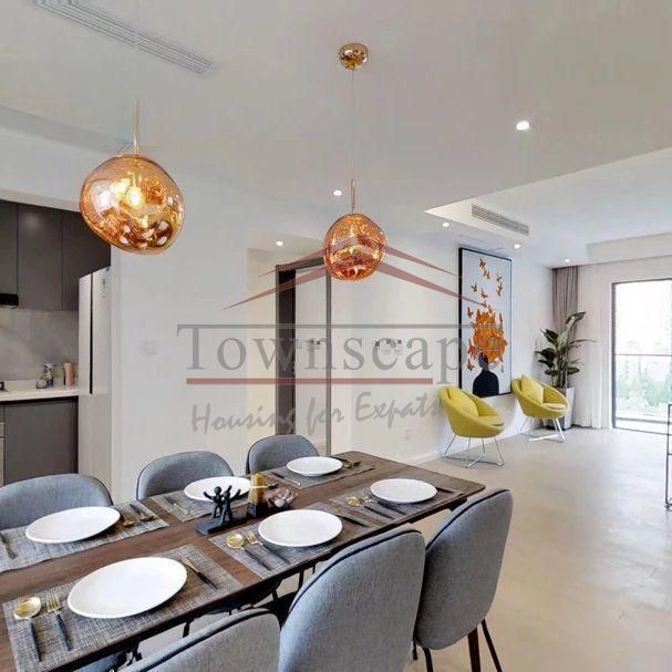  High-End 4BR Apartment in Jingan